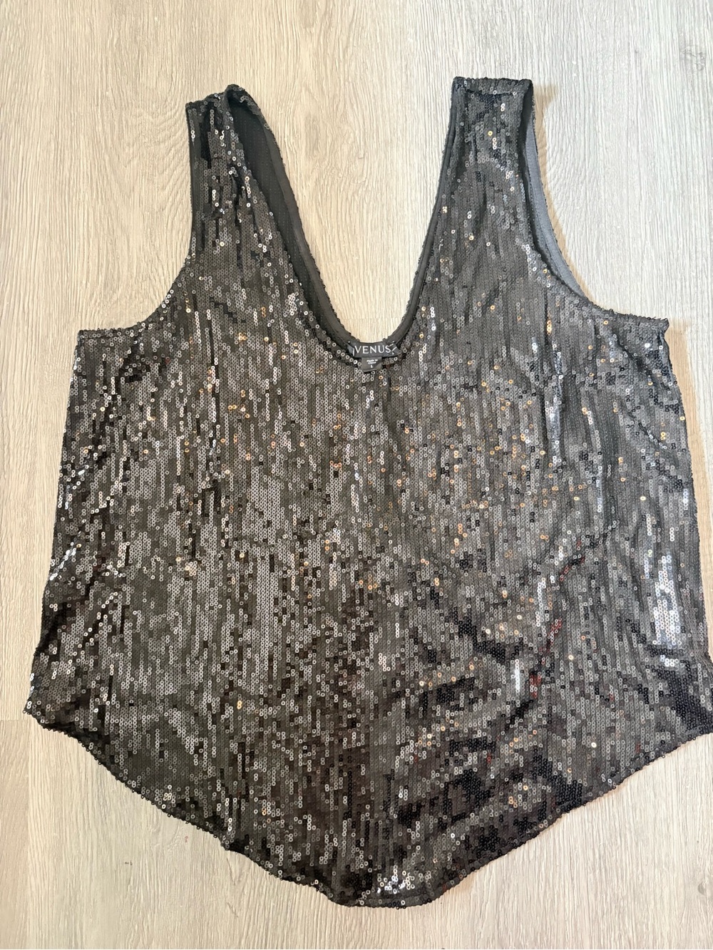 The Women's Venus Black Shimmering Plunge V Neck Sleeveless top in size Large is